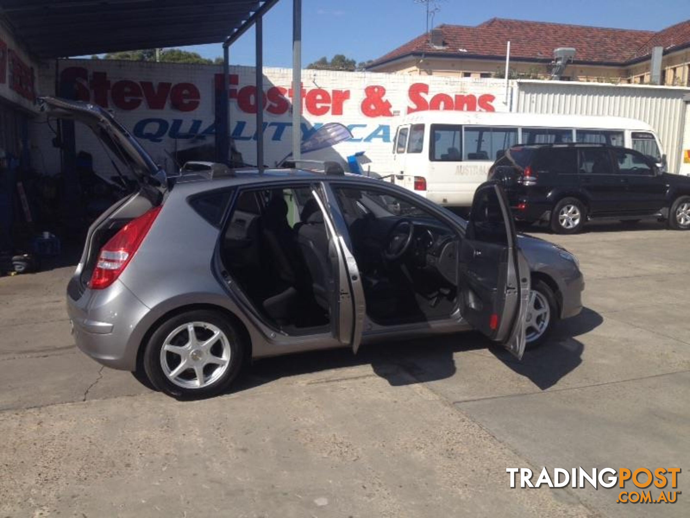 2011  HYUNDAI i30 SX FD MY11 5D HATCHBACK