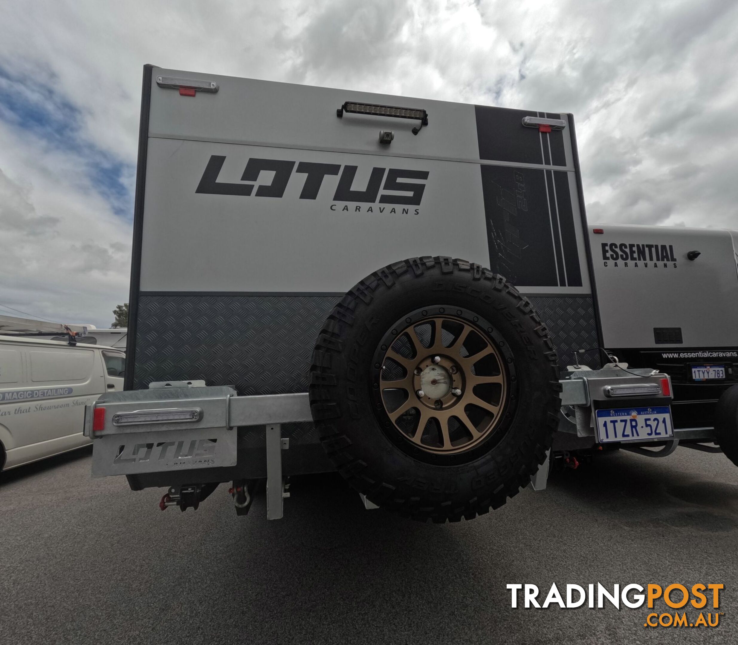 2023 LOTUS OFF GRID 248 CARAVAN 24'8"