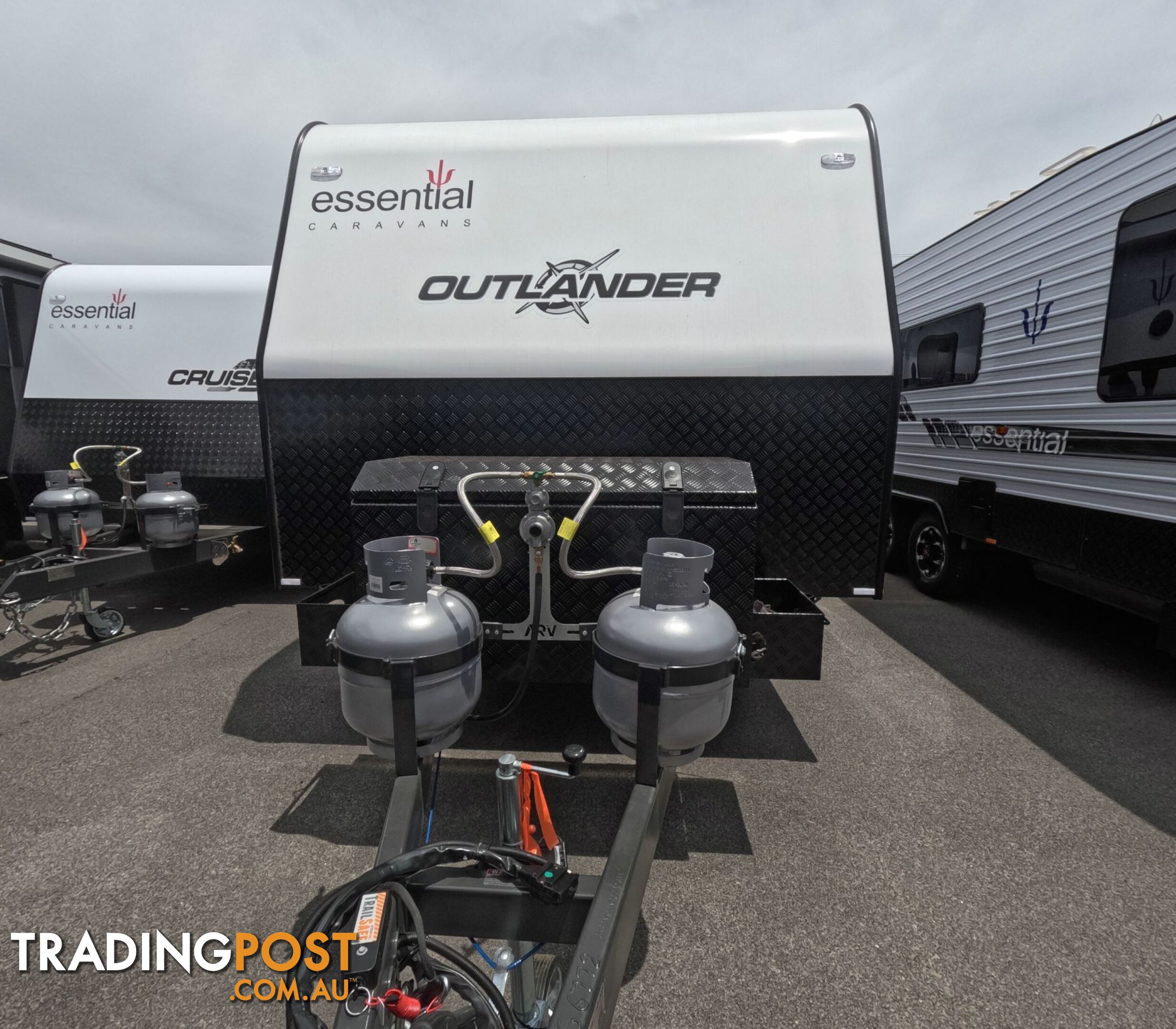 2024 ESSENTIAL OUTLANDER V5-2 CARAVAN 20'6"