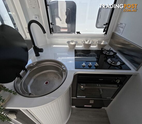 2024 WINNEBAGO ILUKA MOTORHOME MY24 6 BERTH