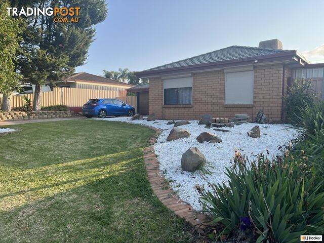 9 Parkes Avenue WOODCROFT SA 5162