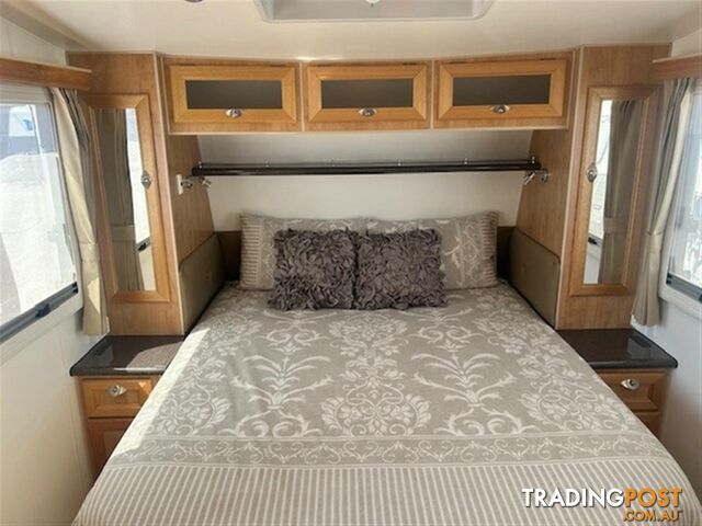 2013 TRAVELLER UTOPIA 22' CARAVAN SEMI OFF ROA 