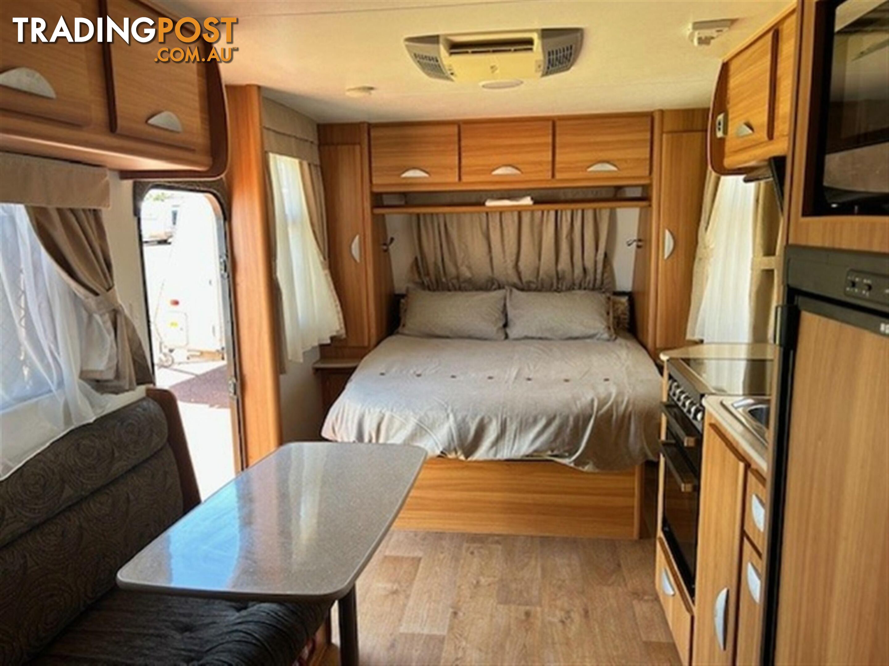 2012 COROMAL ELEMNET CARAVAN B542S 