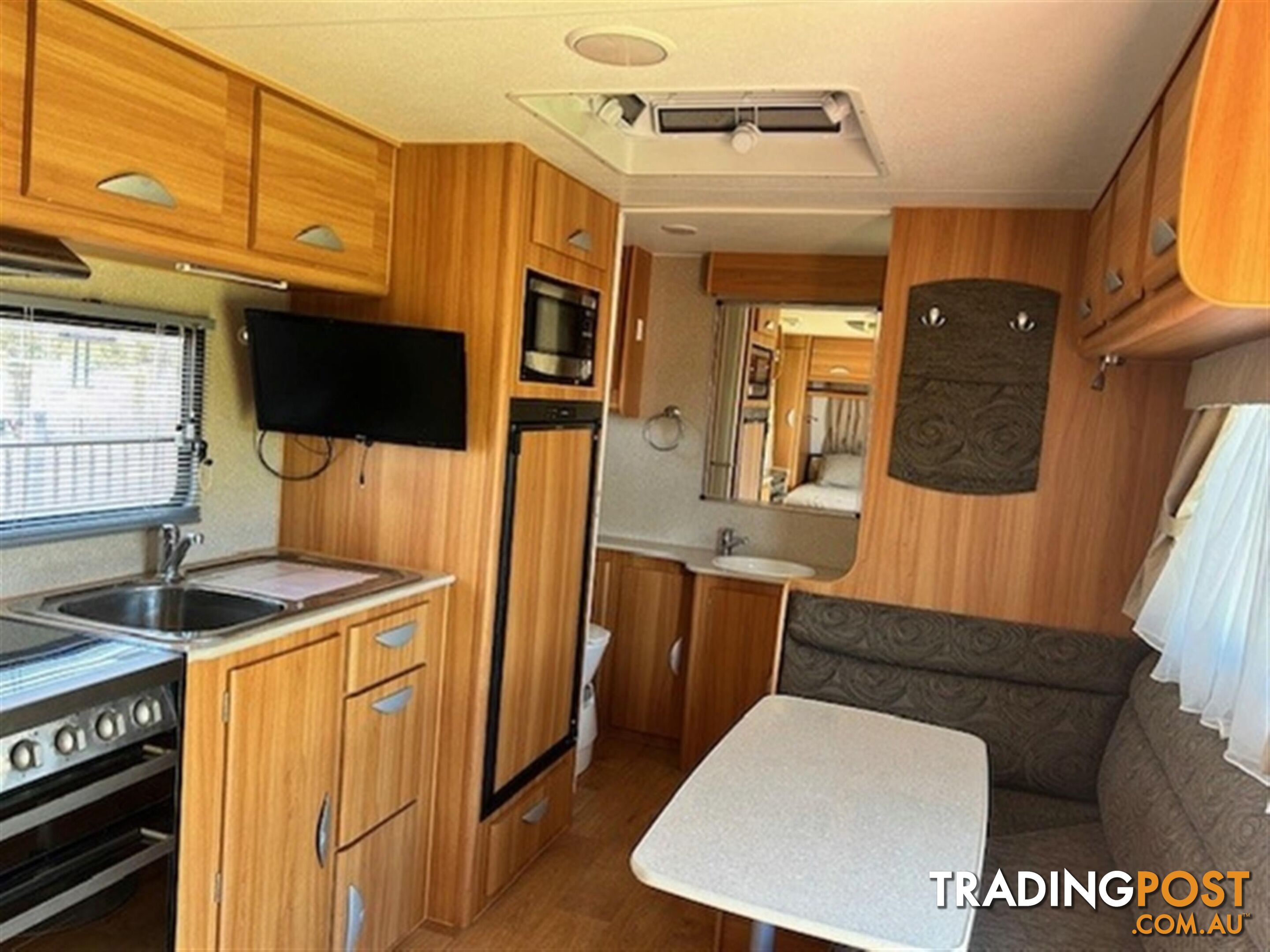 2012 COROMAL ELEMNET CARAVAN B542S 