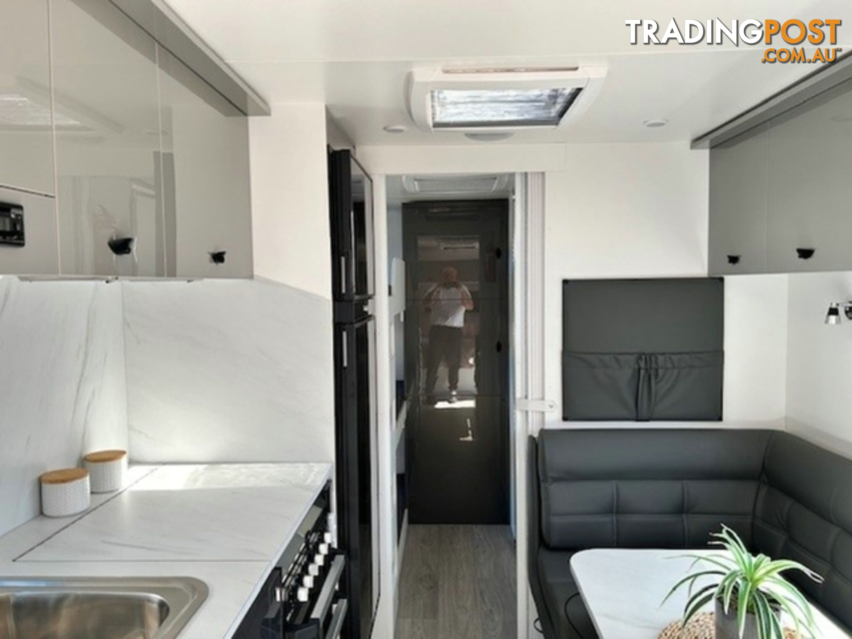 2023 NEWLANDS LUXE AAP SEMI O/R 675 3 B CLUB CARAVAN