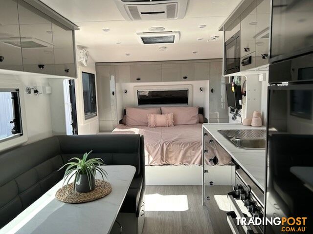 2023 NEWLANDS LUXE AAP SEMI O/R 675 3 B CLUB CARAVAN