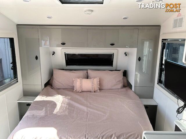 2023 NEWLANDS LUXE AAP SEMI O/R 675 3 B CLUB CARAVAN