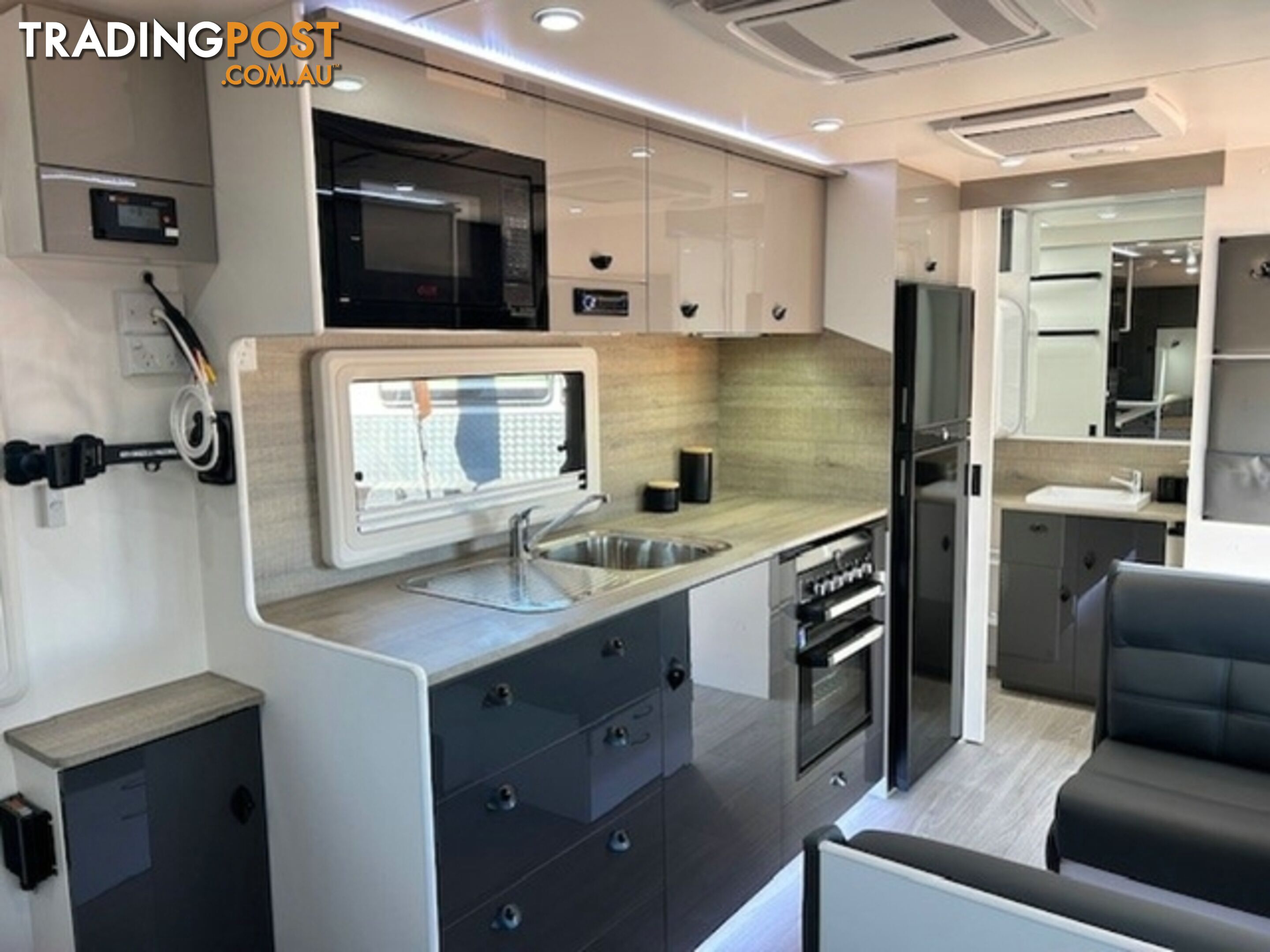 2023 NEWLANDS LUXE 628 AAP COMPOSITE CARAVAN