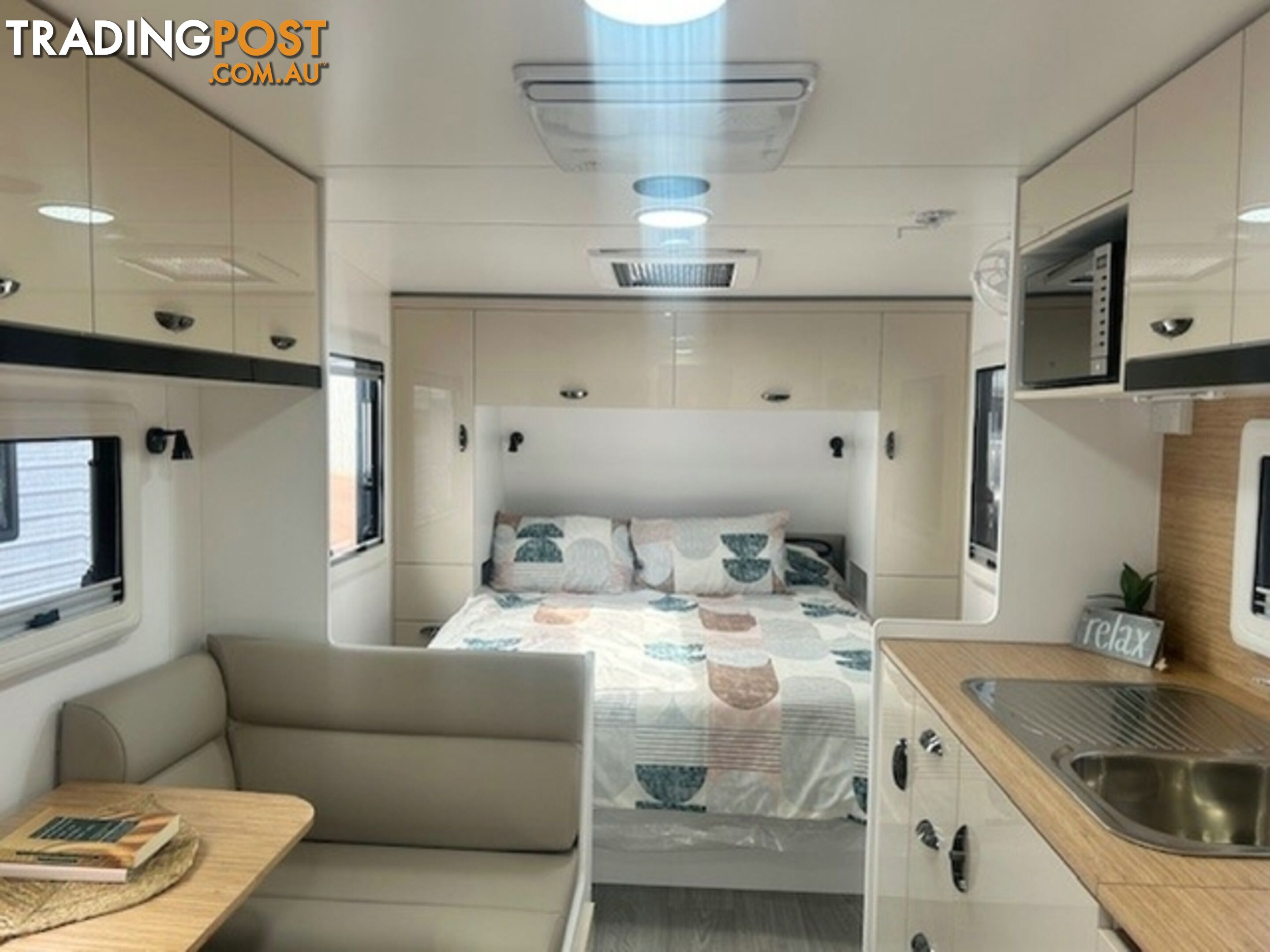 2024 VISCOUNT V2 CAFE LOUNGE CARAVAN