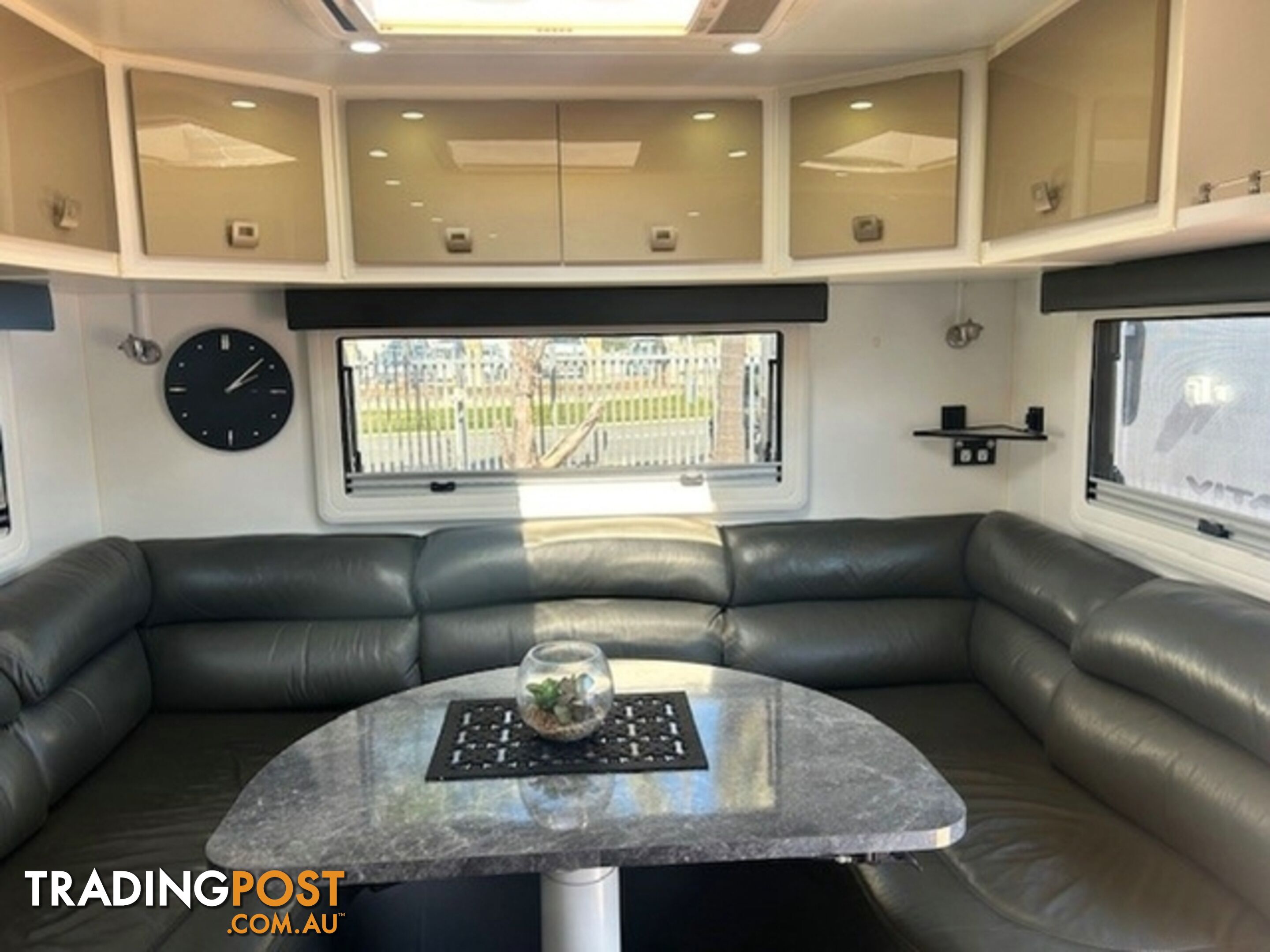 2017 MURRAY ELITE CENTRE ENSUITE CARAVAN