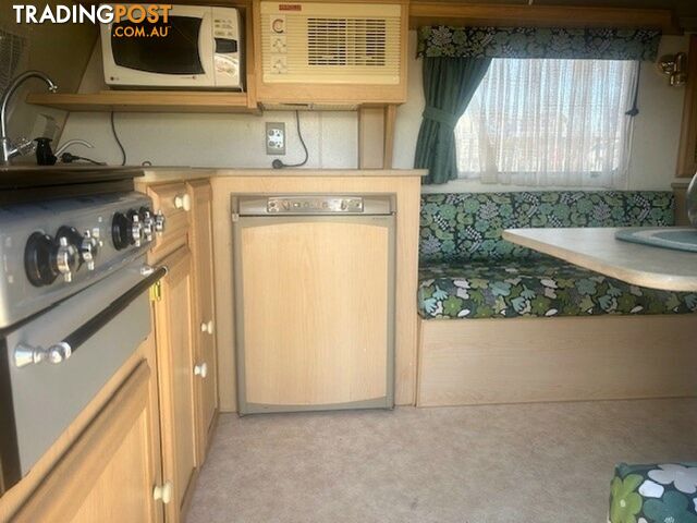 2003 COROMAL EXCEL 505 DOUBLE BED CARAVAN