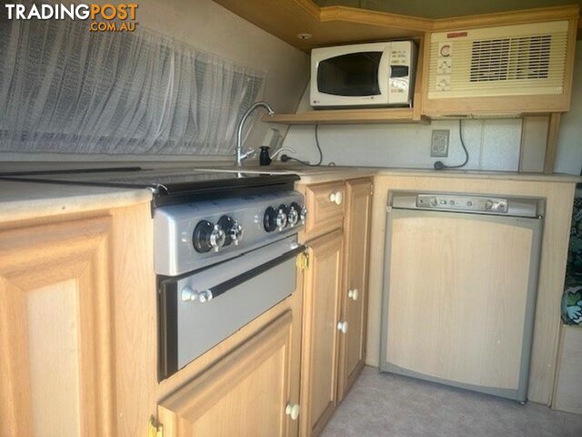 2003 COROMAL EXCEL 505 DOUBLE BED CARAVAN