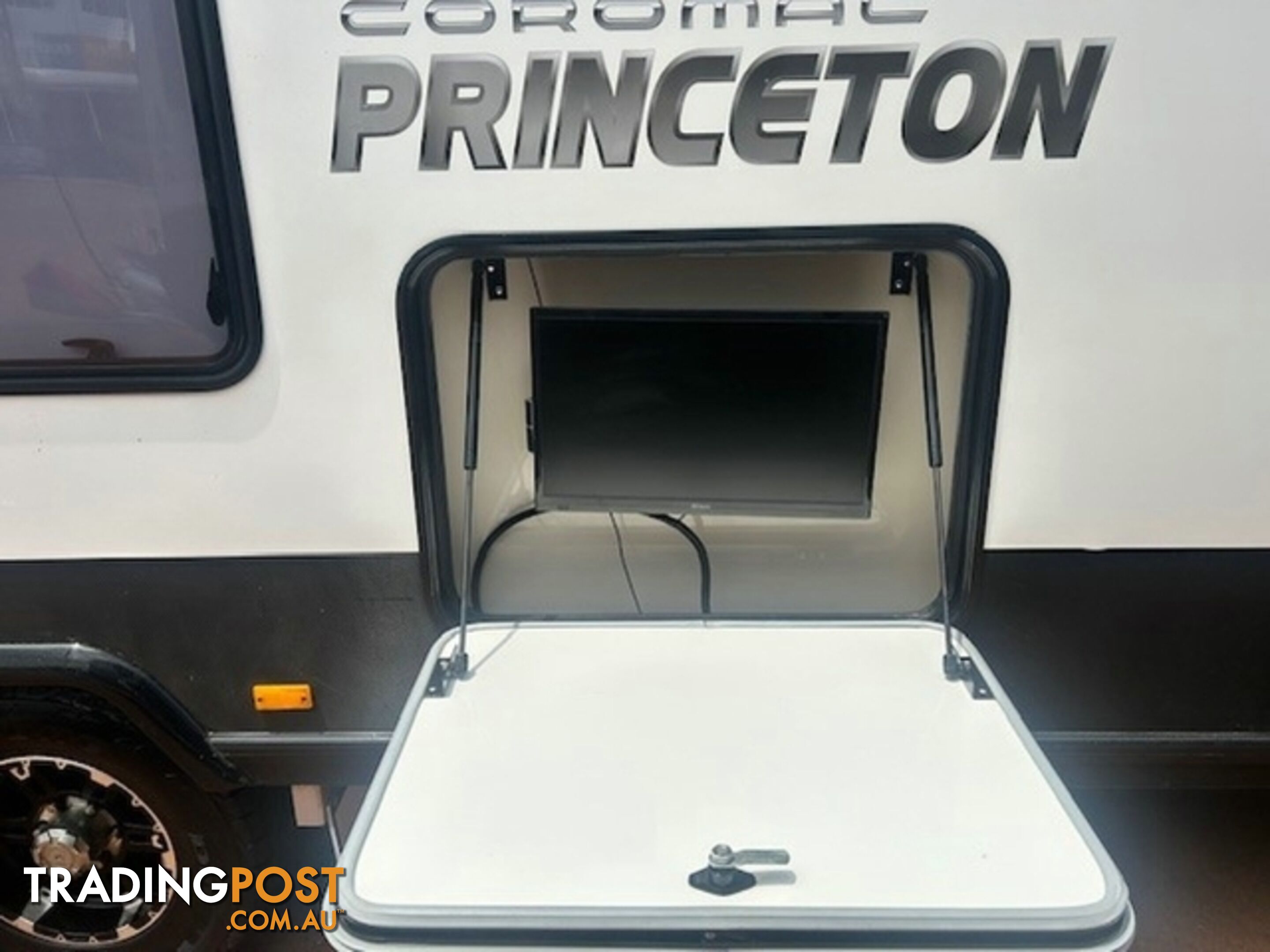 2017 COROMAL PRINCETON 735 DOUBLE SLIDE-OUT SLIDE-ON CAMPER