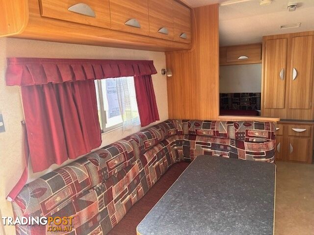 2009 COROMAL LIFESTYLE 618S SINGLE BEDS CARAVAN