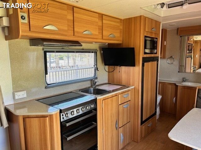 2012 COROMAL ELEMNET CARAVAN B542S 