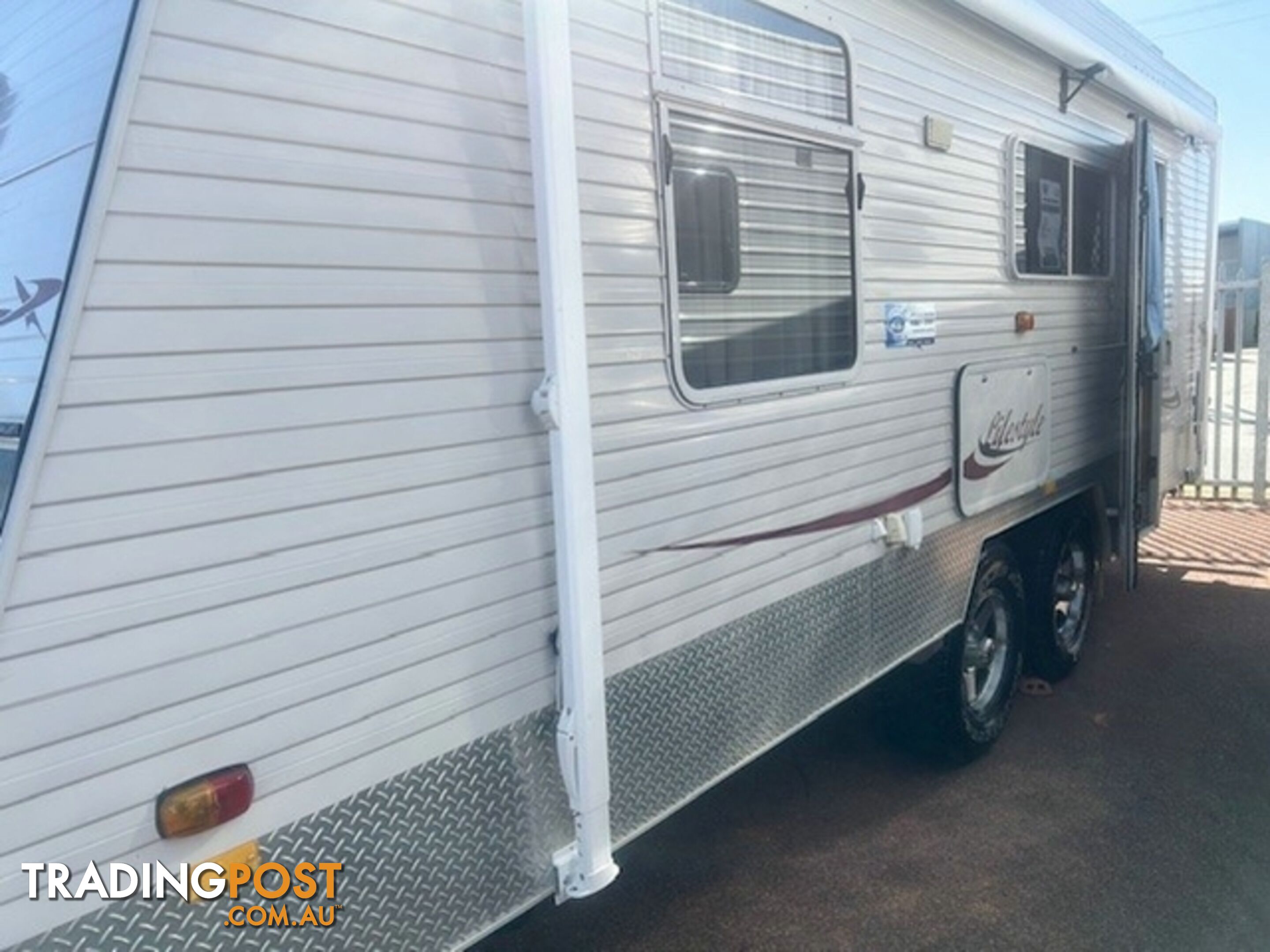 2010 COROMAL LIFESTYLE XC 635 CARAVAN