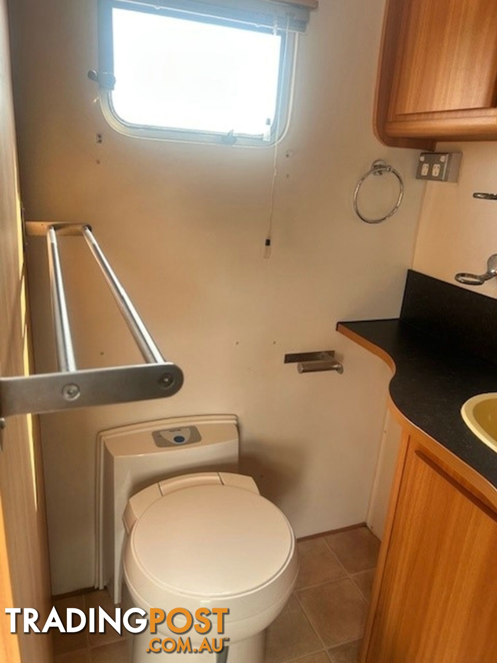 2010 COROMAL LIFESTYLE XC 635 CARAVAN