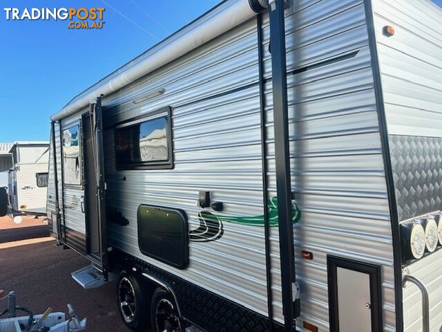 2015 SUNCOAST SILVER COAST CAFE LOUNGE CARAVAN