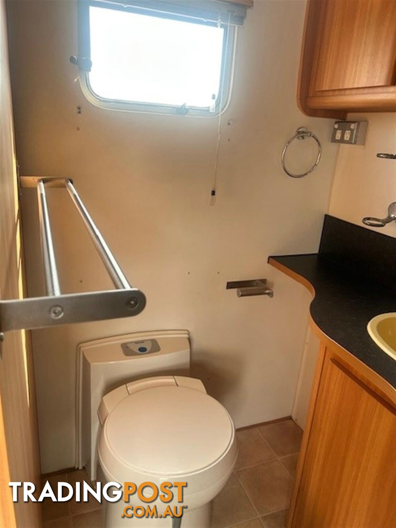 2010 COROMAL LIFESTYLE XC 635 CARAVAN