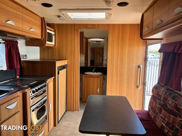 2009 COROMAL LIFESTYLE 618S SINGLE BEDS CARAVAN