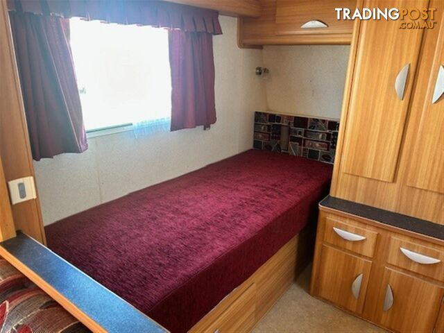 2009 COROMAL LIFESTYLE 618S SINGLE BEDS CARAVAN