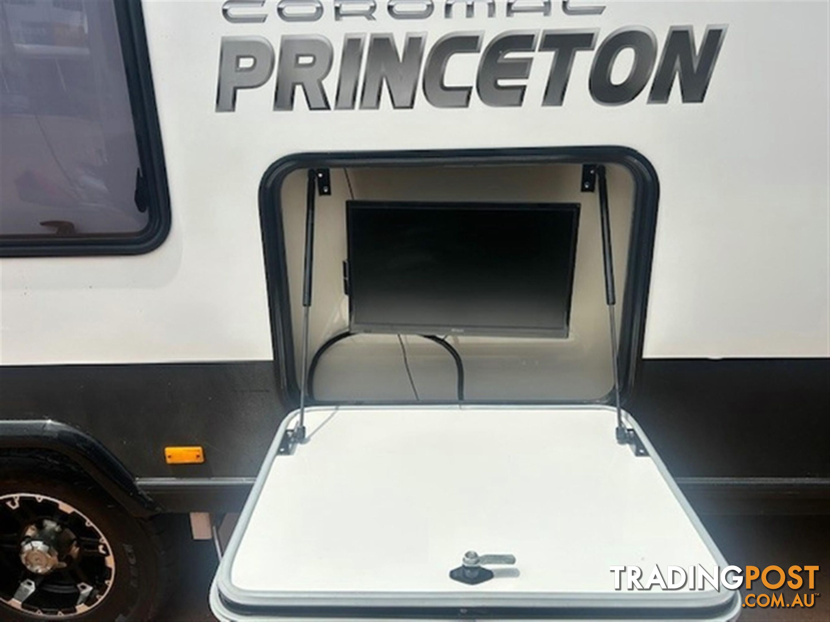 2017 COROMAL PRINCETON 735 DOUBLE SLIDE-OUT SLIDE-ON CAMPER