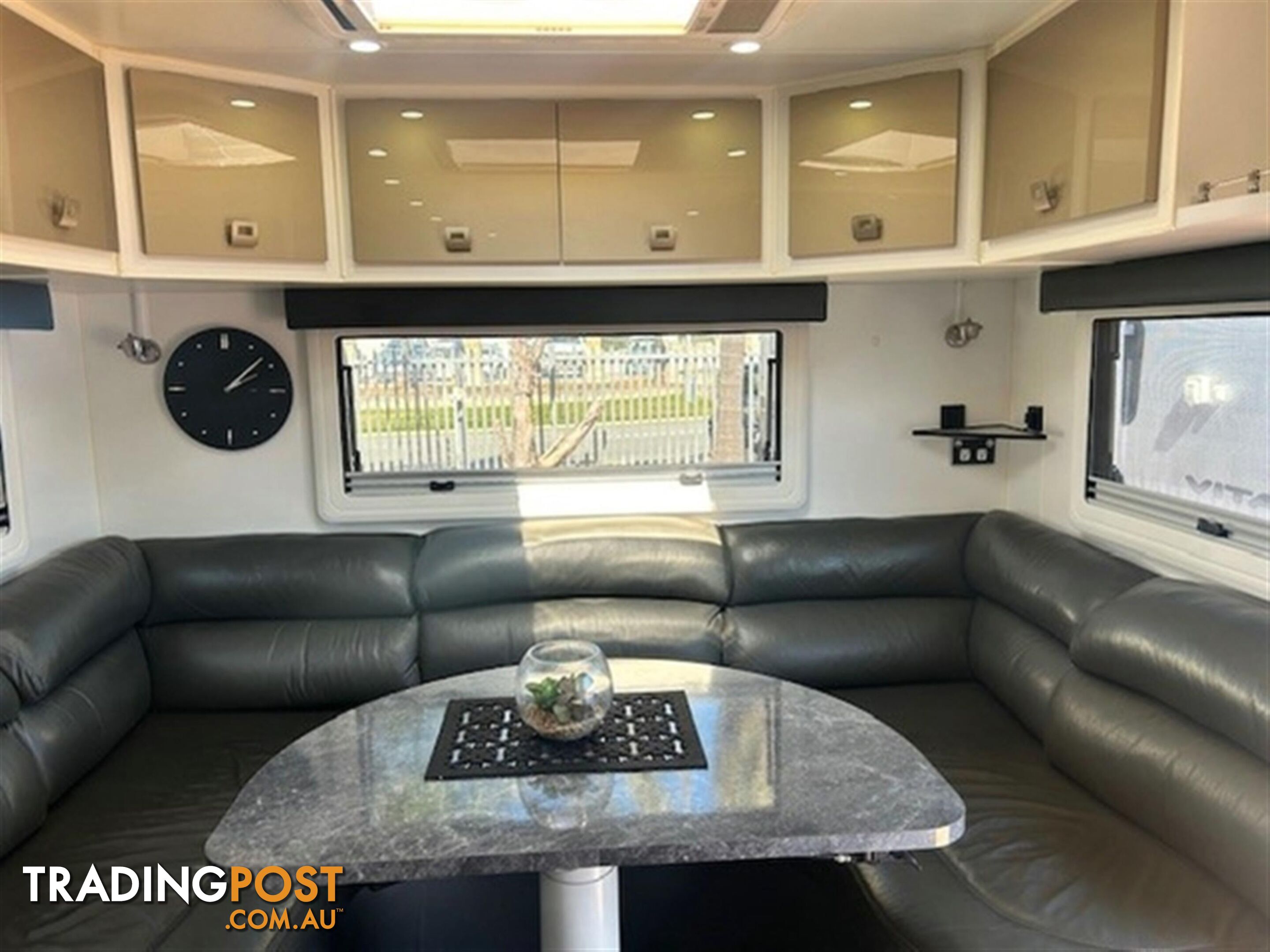 2017 MURRAY ELITE CENTRE ENSUITE CARAVAN