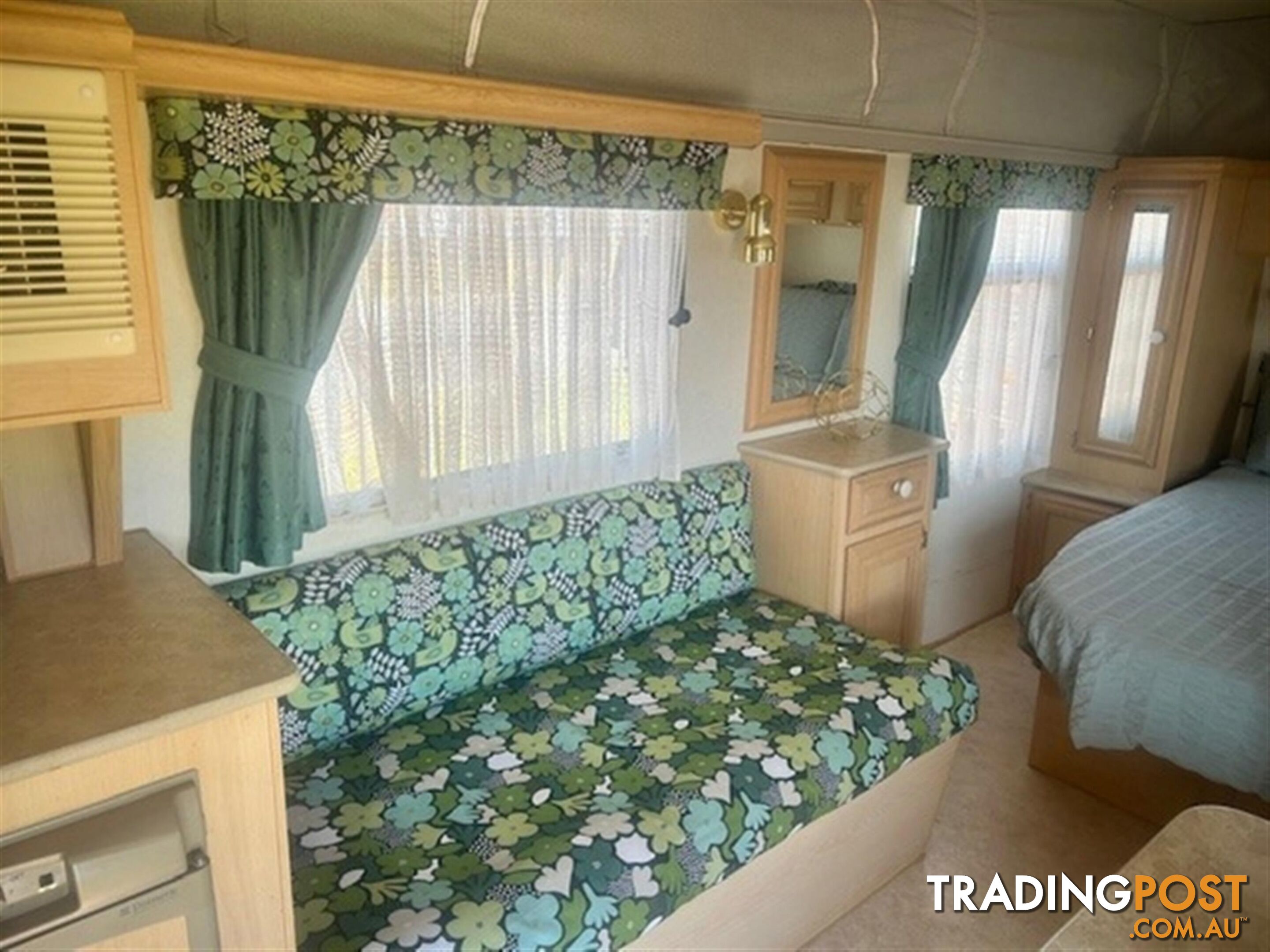 2003 COROMAL EXCEL 505 DOUBLE BED CARAVAN