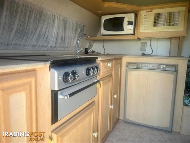 2003 COROMAL EXCEL 505 DOUBLE BED CARAVAN