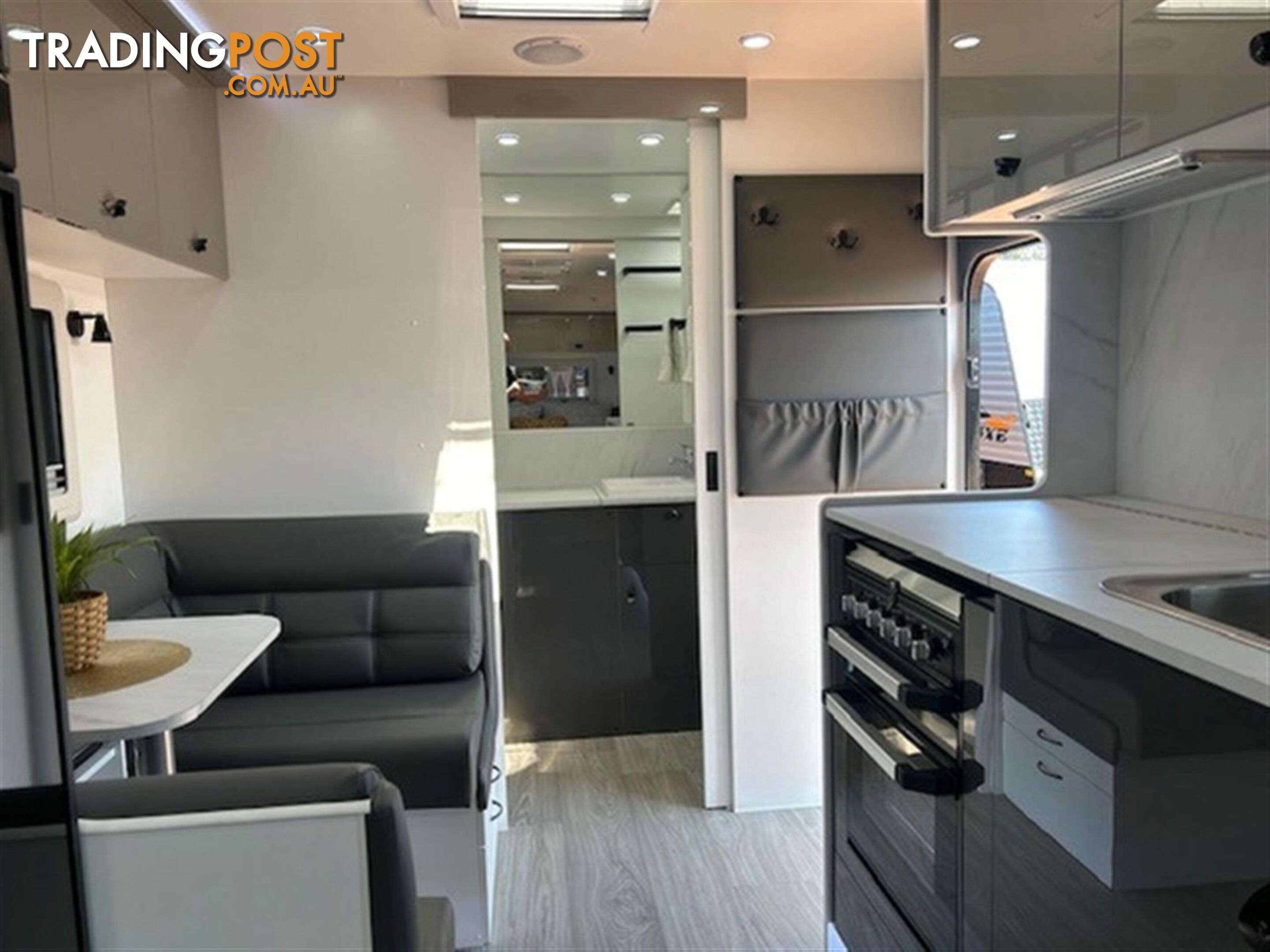 2024 NEWLANDS LUXE 600 CAFE CARAVAN