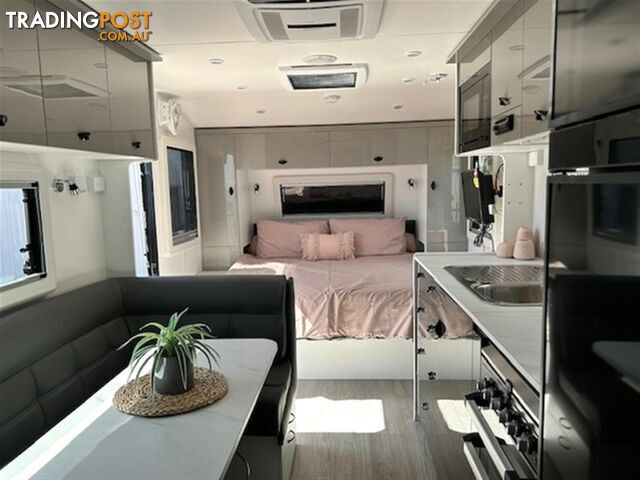 2023 NEWLANDS LUXE AAP SEMI O/R 675 3 B CLUB CARAVAN