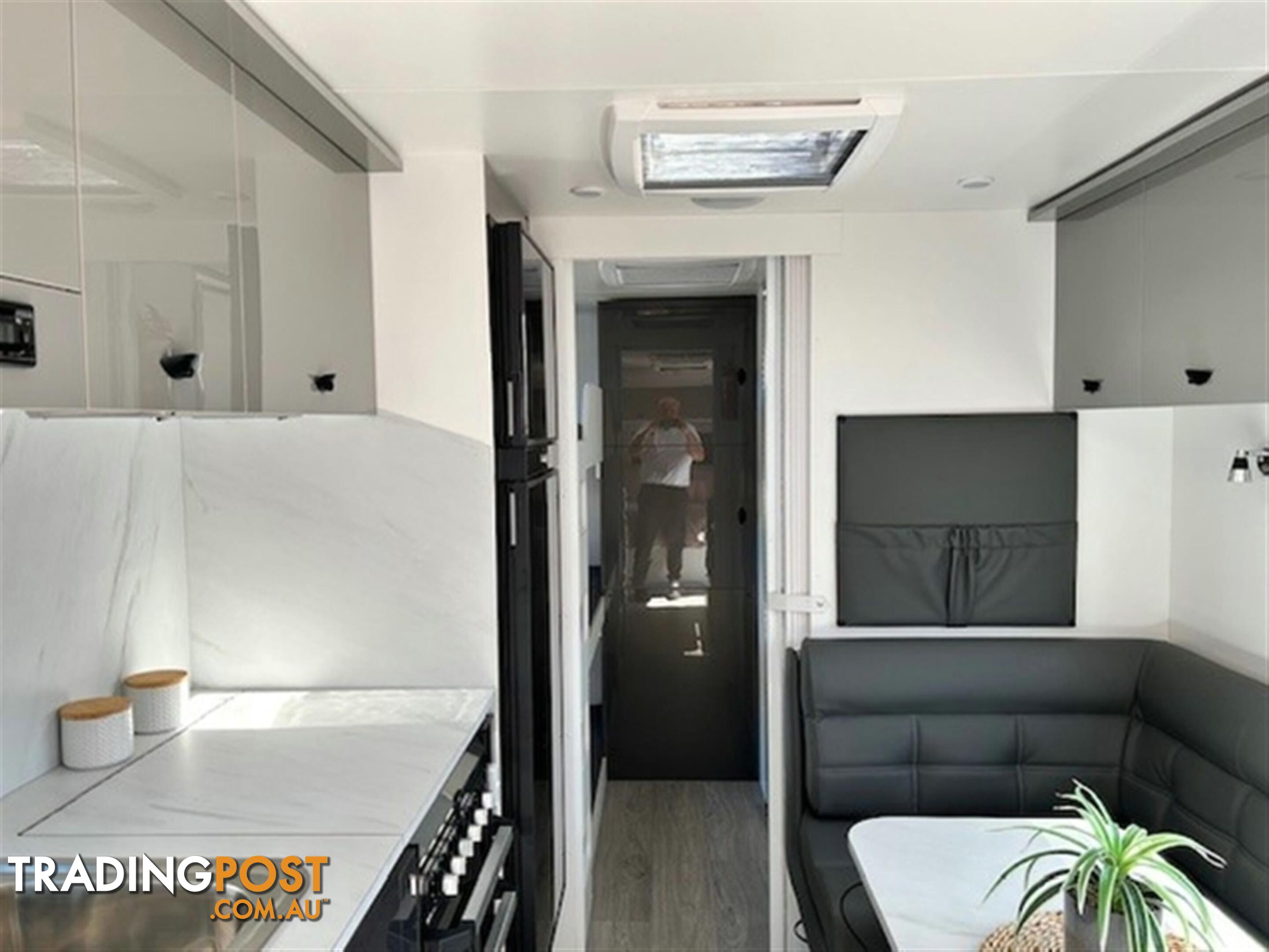 2023 NEWLANDS LUXE AAP SEMI O/R 675 3 B CLUB CARAVAN