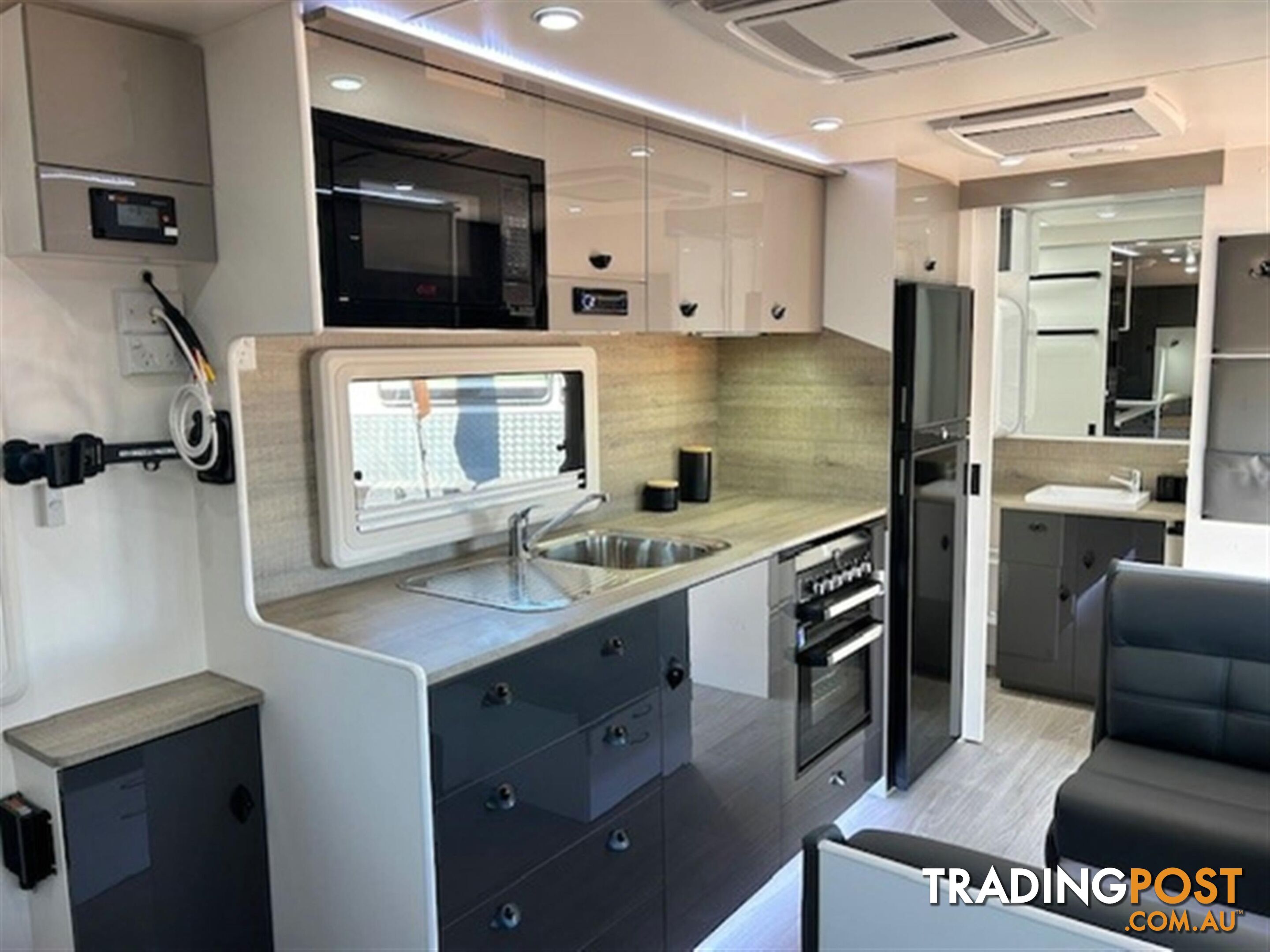 2023 NEWLANDS LUXE 628 AAP COMPOSITE CARAVAN