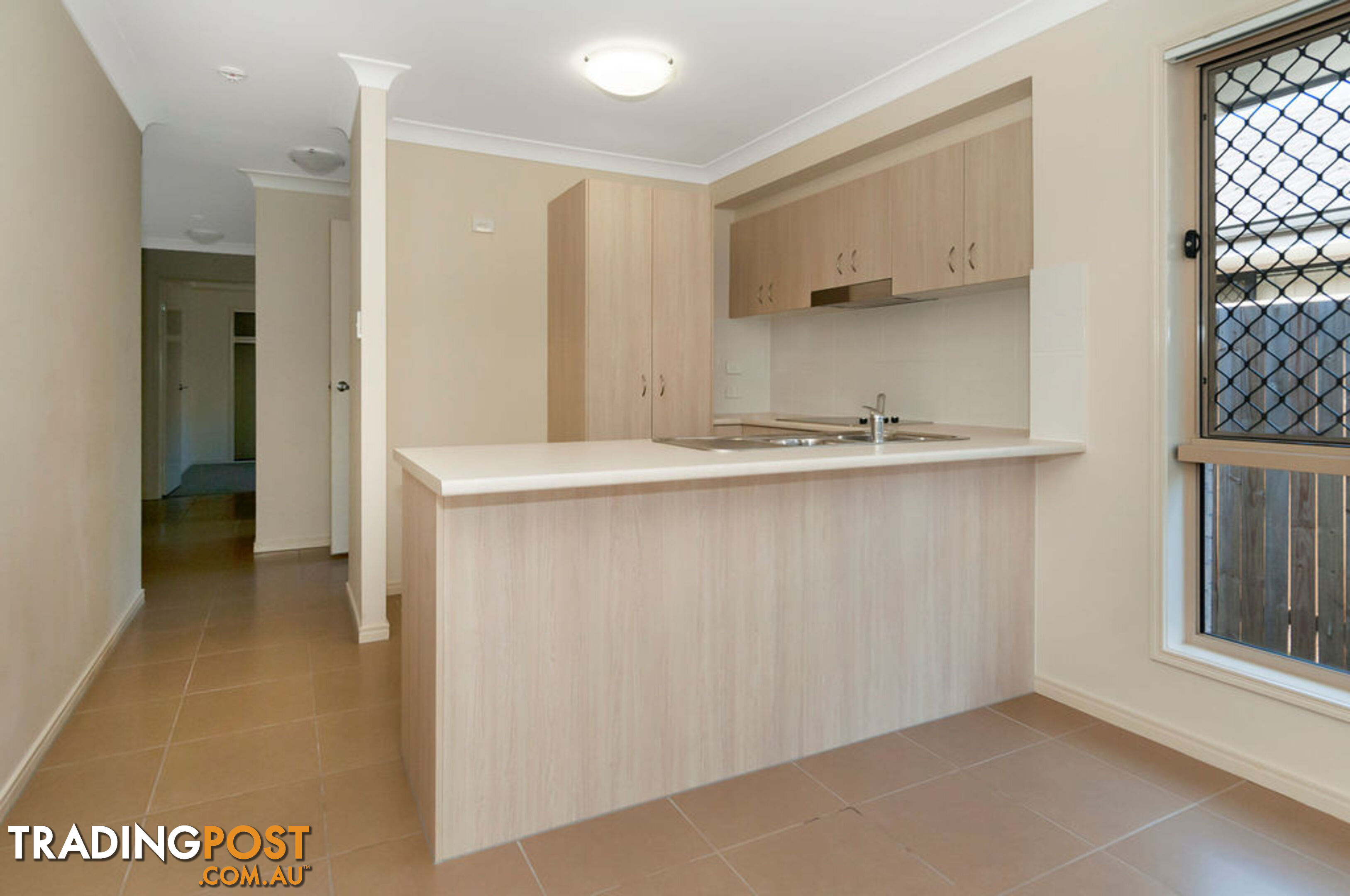 1/30 Adelaide St KINGSTON QLD 4114