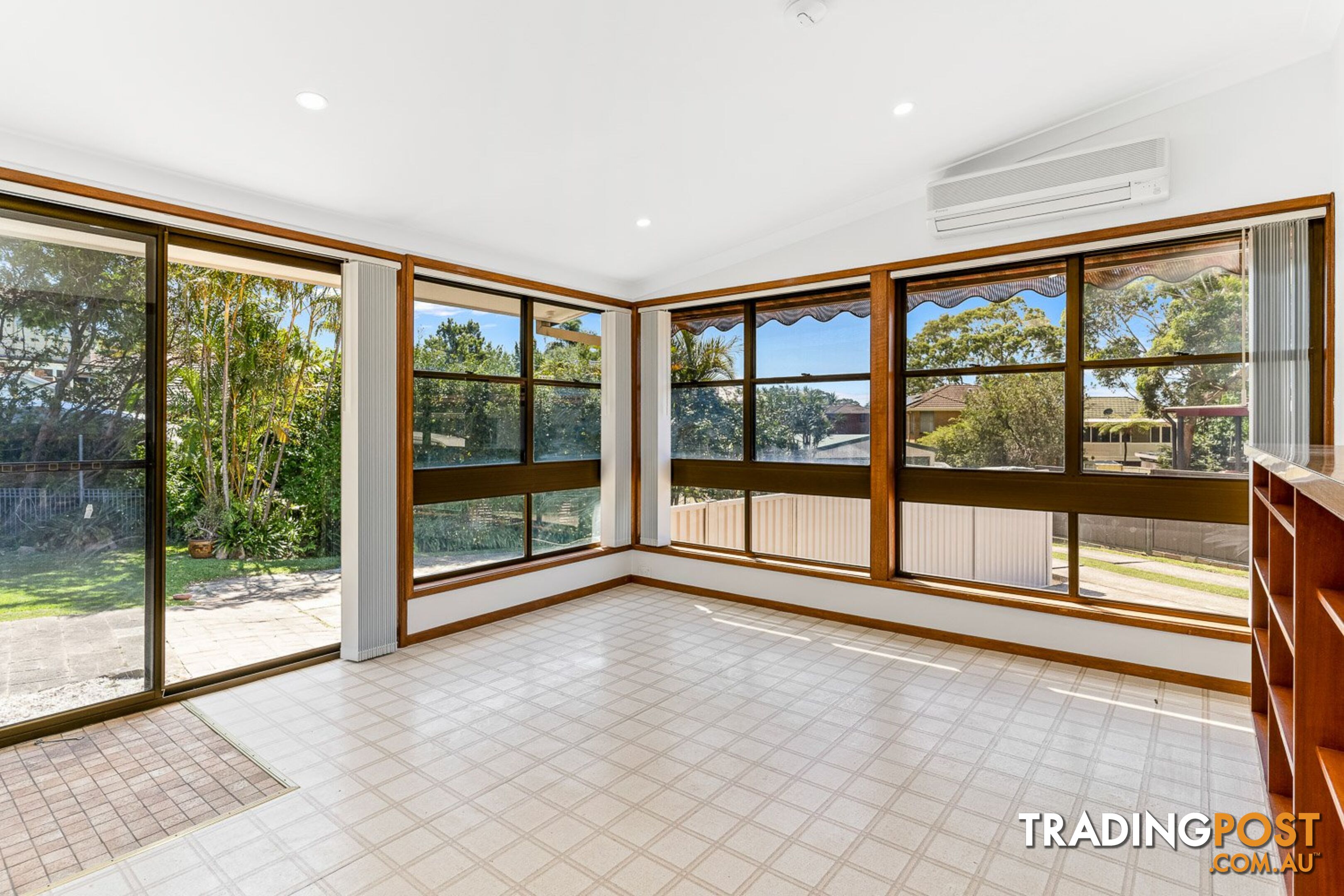 11 Wolstenholme Avenue GYMEA NSW 2227