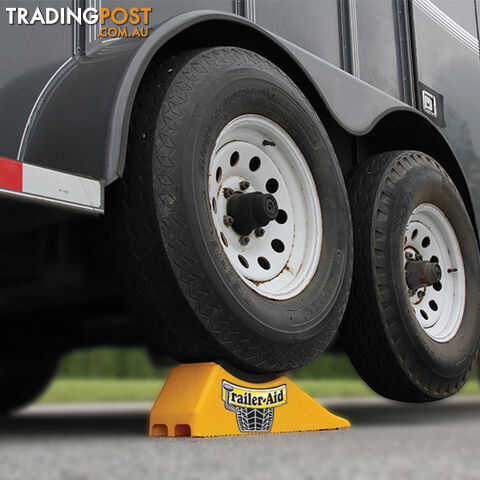 Camco Trailer Aid Plus. Yellow. 23