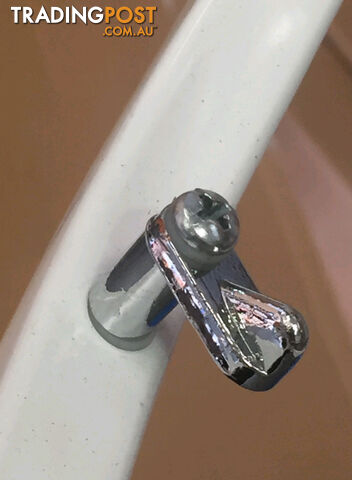 Canopy Easy Lift ARMs Silver Latch. C5707C