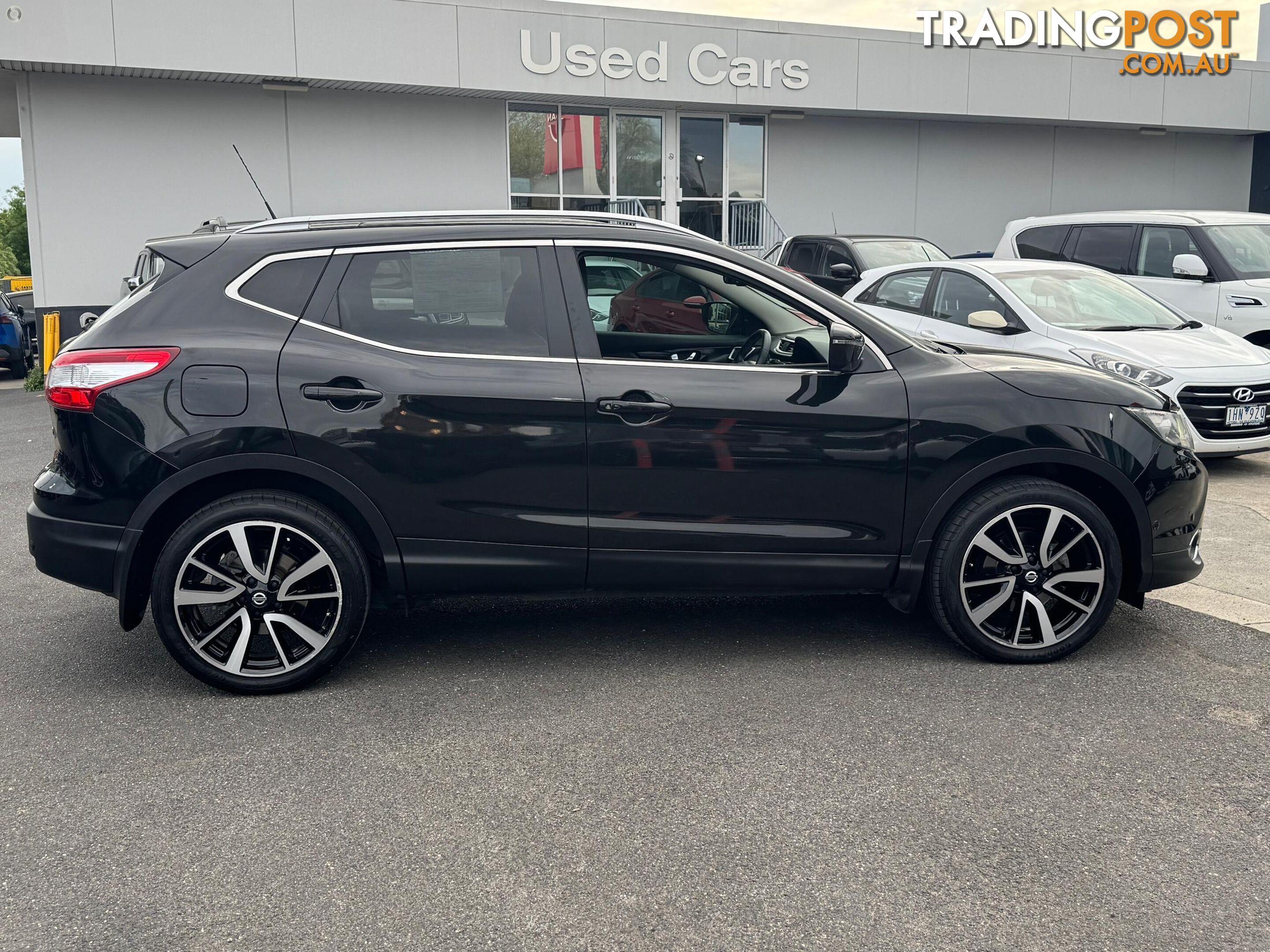 2015 NISSAN QASHQAI   SUV