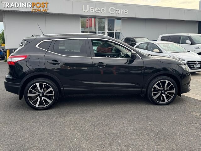 2015 NISSAN QASHQAI   SUV