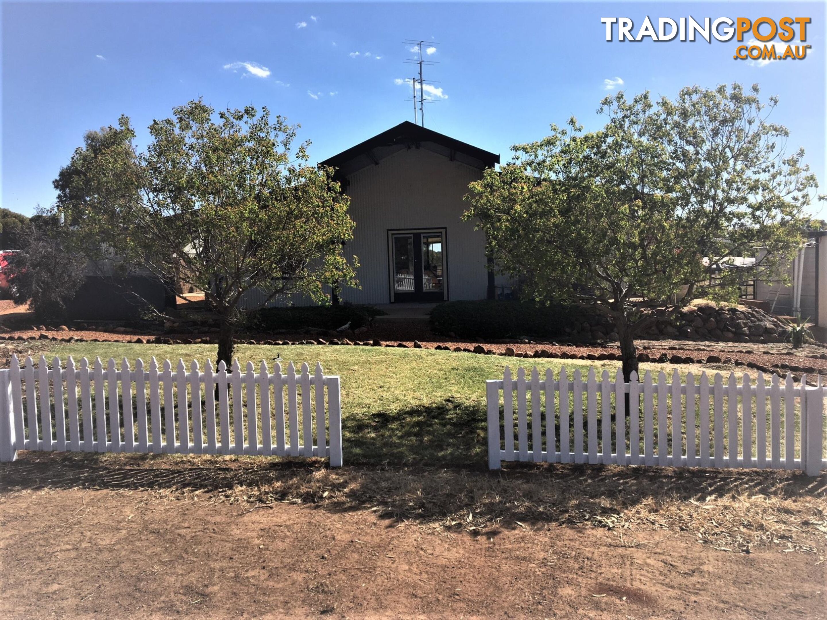 17 Sixth Road TOODYAY WA 6566