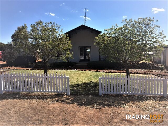 17 Sixth Road TOODYAY WA 6566