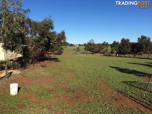 135 Seventh Road TOODYAY WA 6566