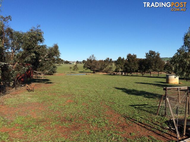 135 Seventh Road TOODYAY WA 6566