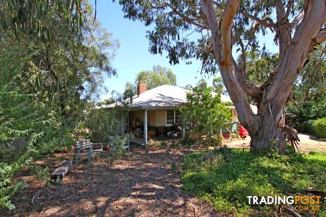 2 Duke Street TOODYAY WA 6566