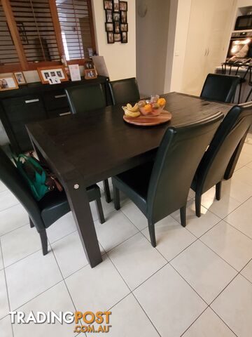 Kitchen Table &amp; 6 Chairs