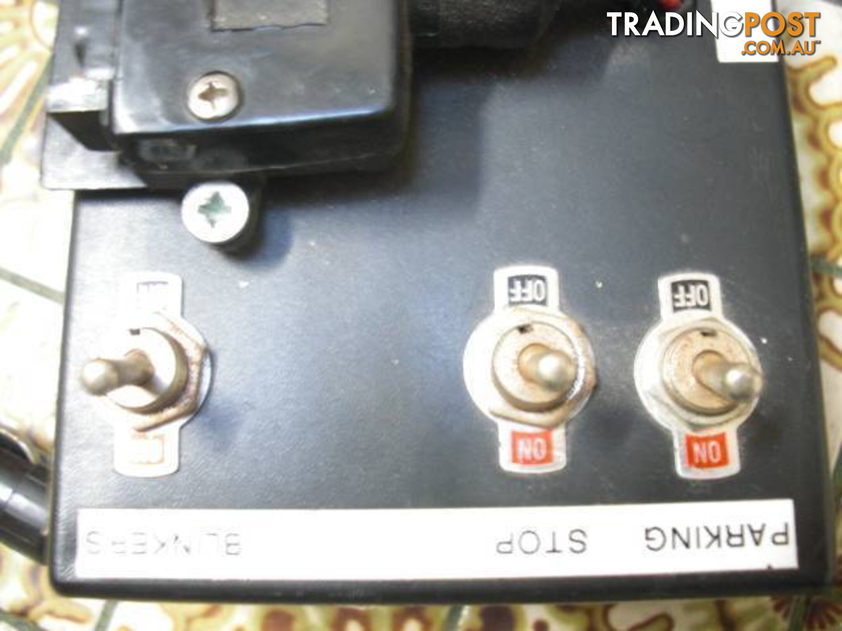 CARAVAN AND TRAILER LIGHTS TESTER. FAULT FINDING