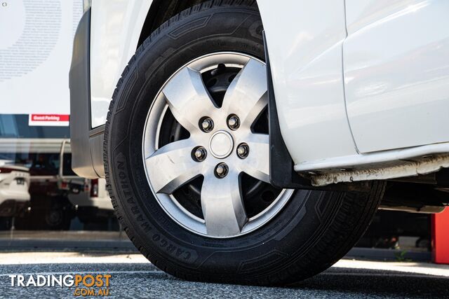 2013 TOYOTA HIACE COMMUTER TRH223R BUS - photo 2 of 27