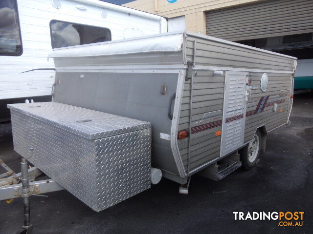 1999 Coromal Camper Trailer