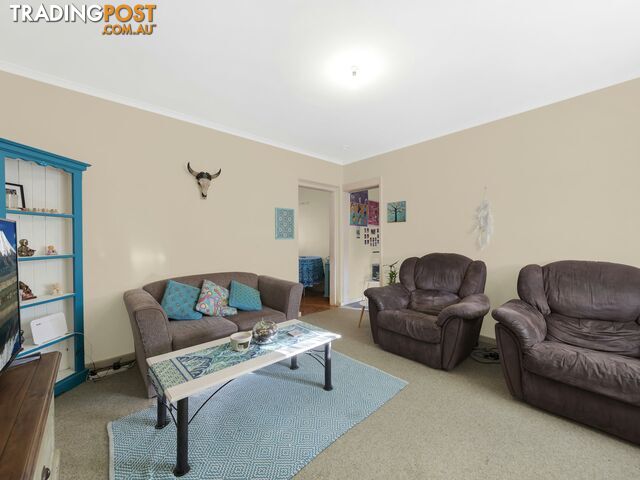 11 Spencer Road MANNERING PARK NSW 2259