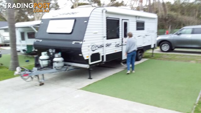 2014 Crusader Excaliber Touring. Van custom Built Semi off road